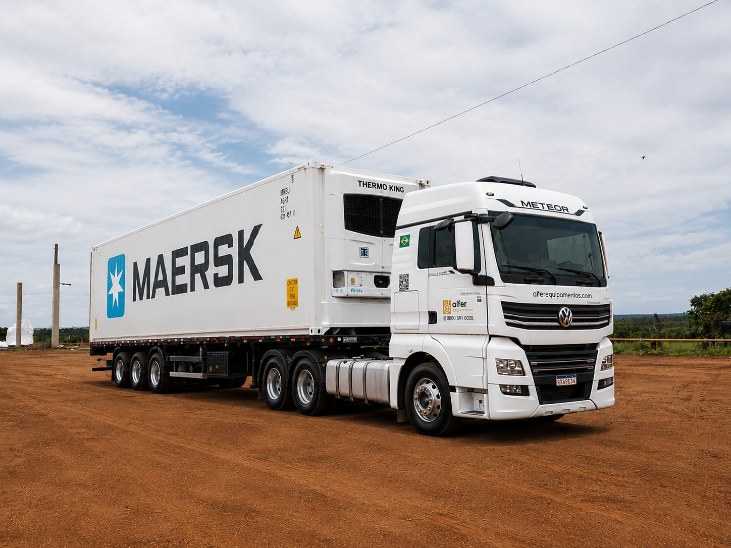 Alfer truck with a Maersk Thermo King refrigerated container